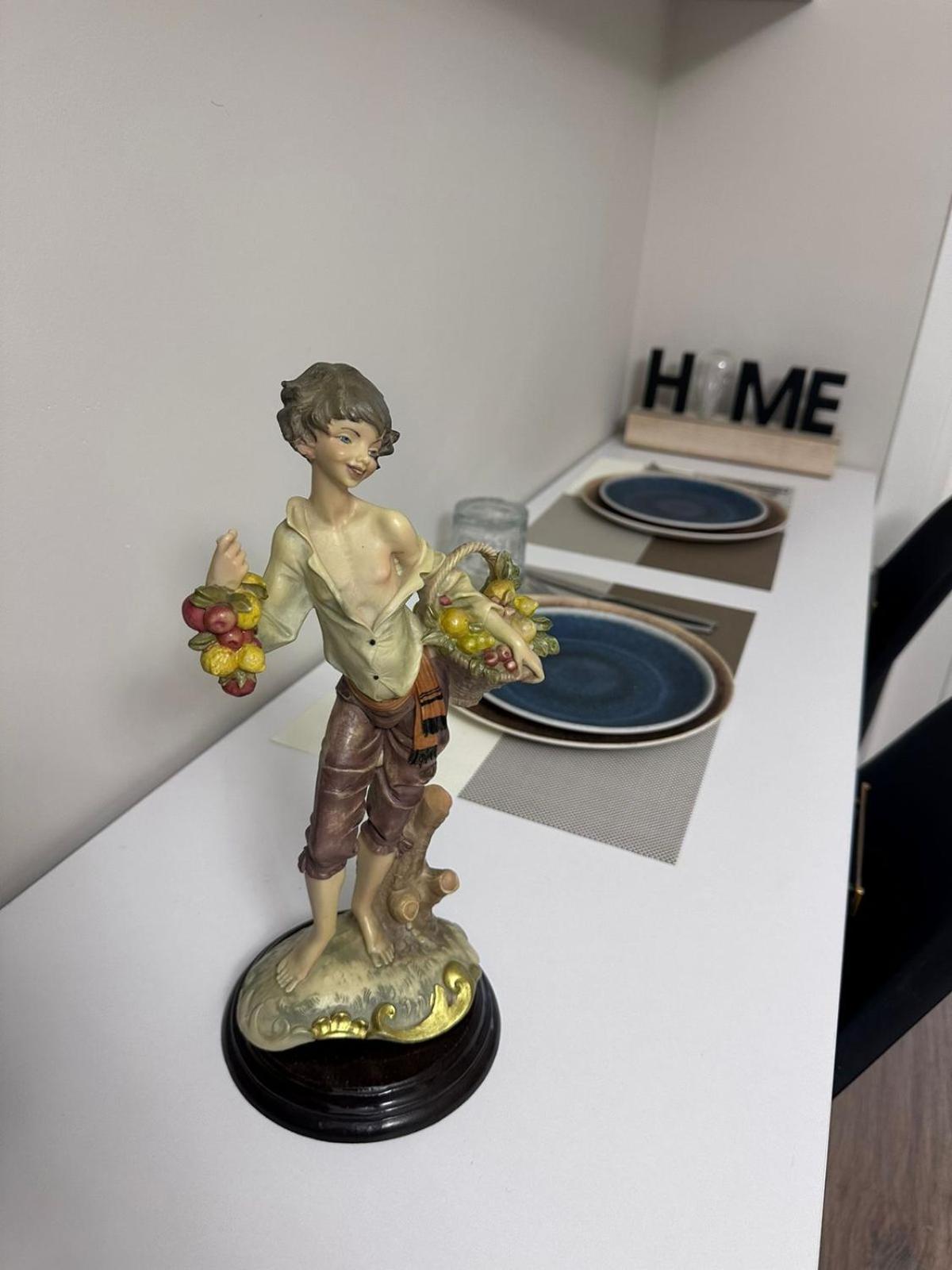 Horta'S Home Tiranë Luaran gambar